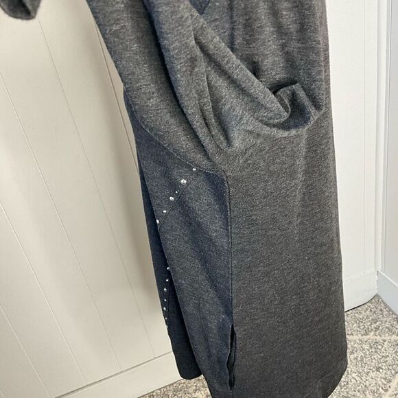 Belldini Womens Medium Pullover Embellished Hoodie Sweatshirt Gray Pockets - Picture 9 of 14